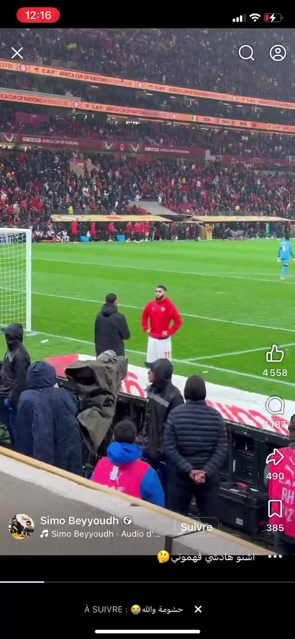 伙同球童喊着“公平竞赛”抢毛巾！摩洛哥中场塞巴里：我已道歉